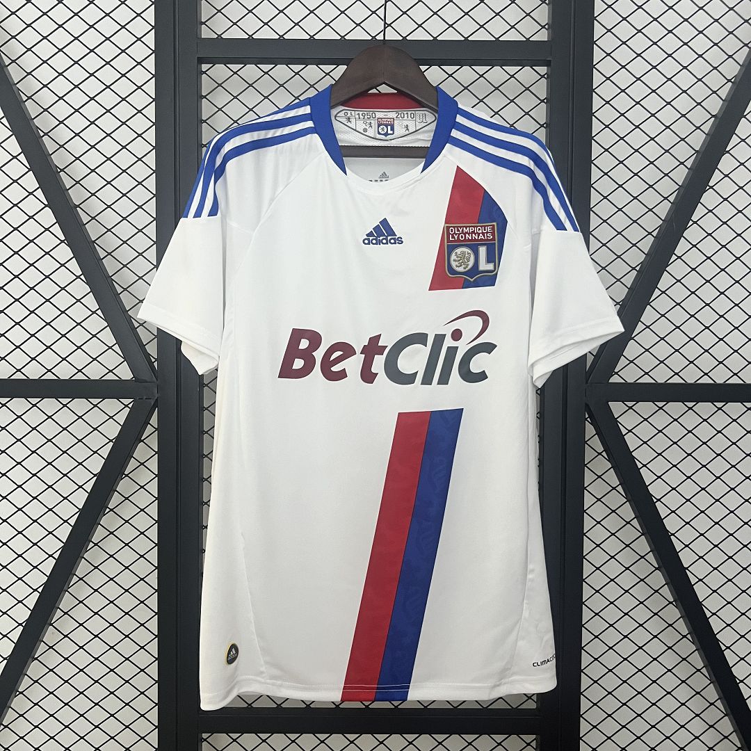 Lyon 2010/11 Home