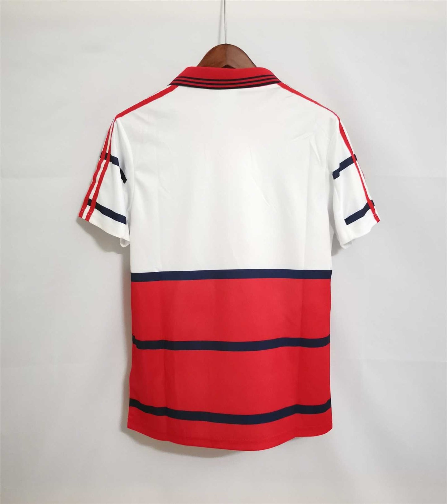 Bayern 1998/01 Away