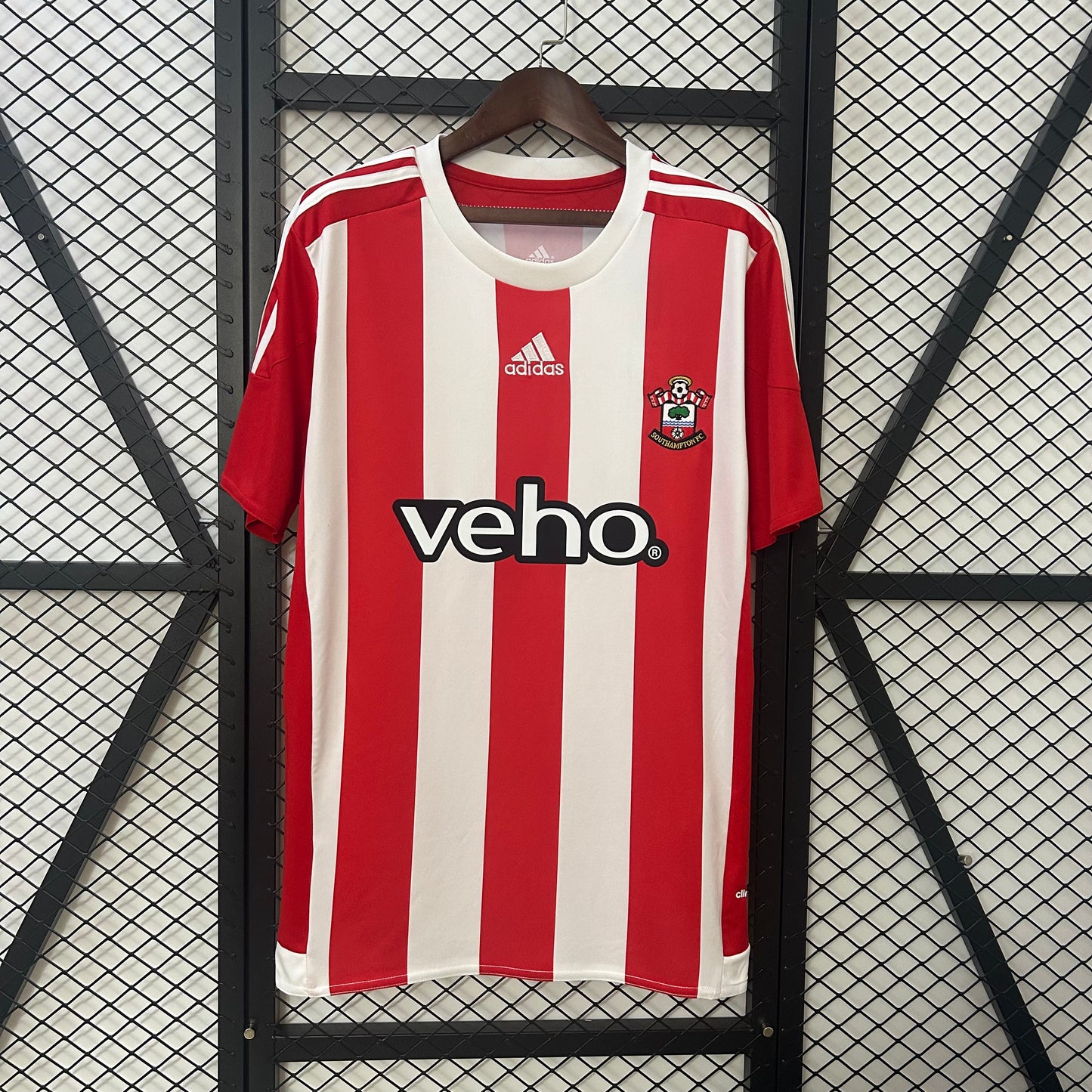 Southampton 2015/16 Home