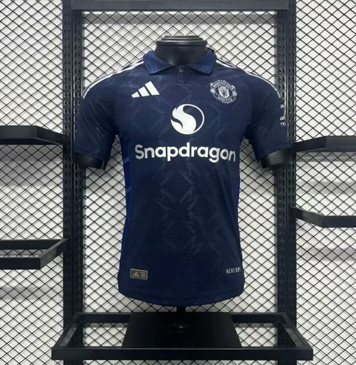 Versión de jugador del Manchester United 2024/25 Visitante