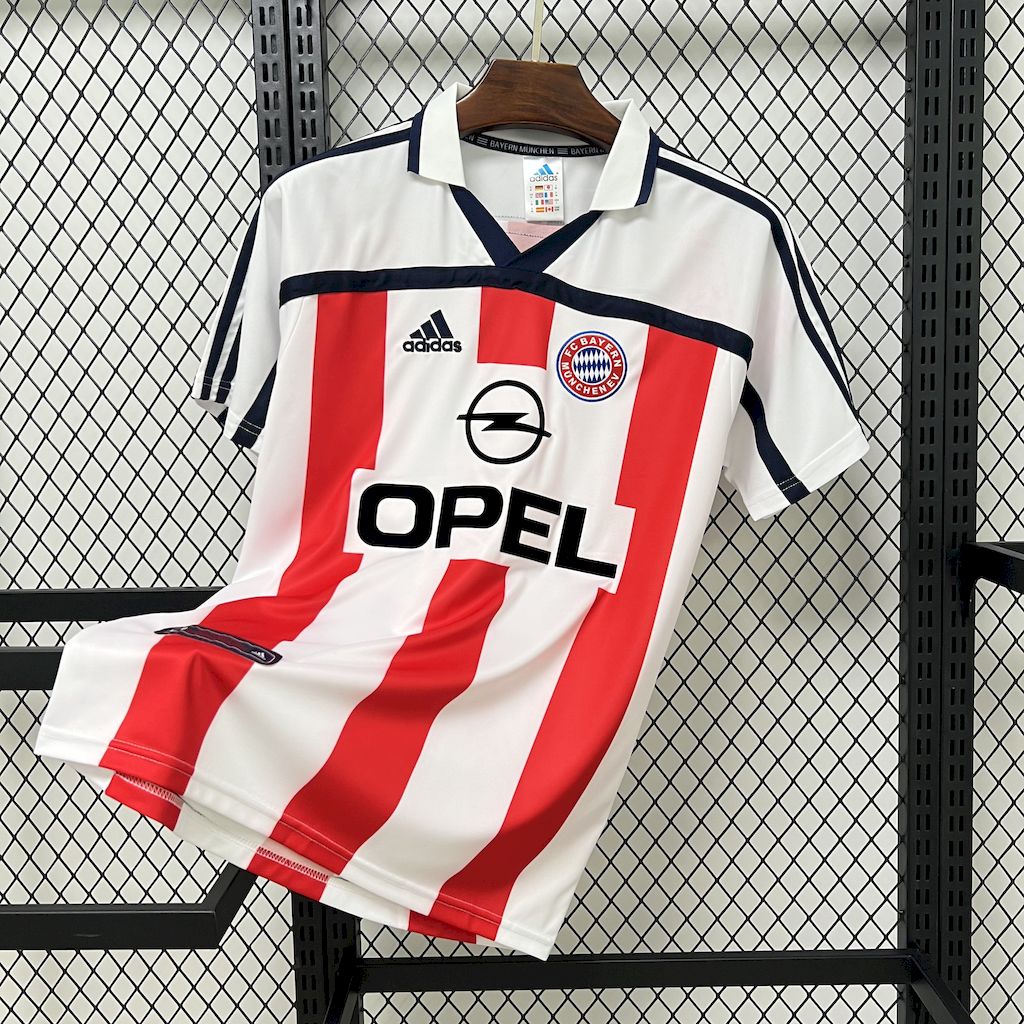 Bayern 2000/01 Away