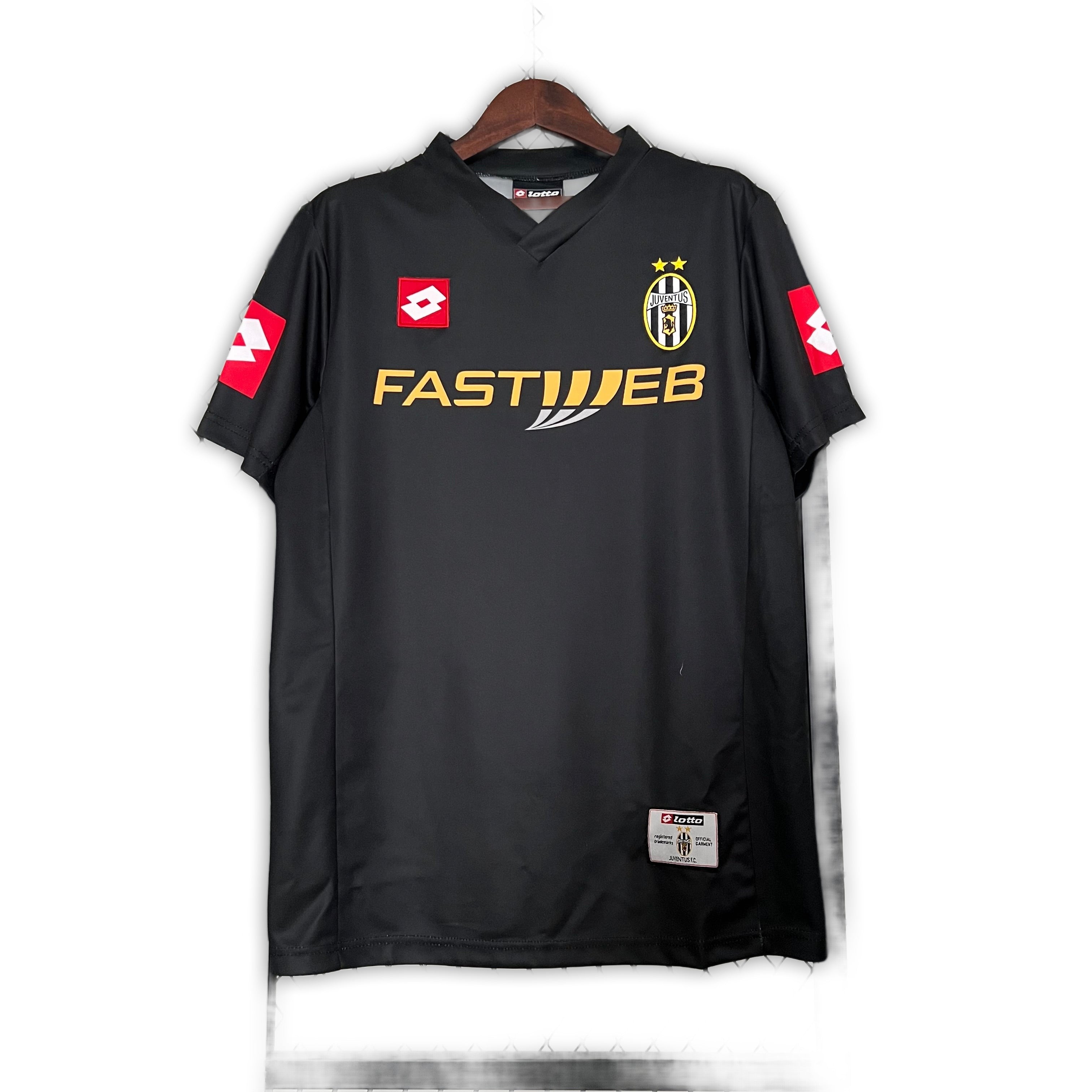 Juventus 2001/02 Away