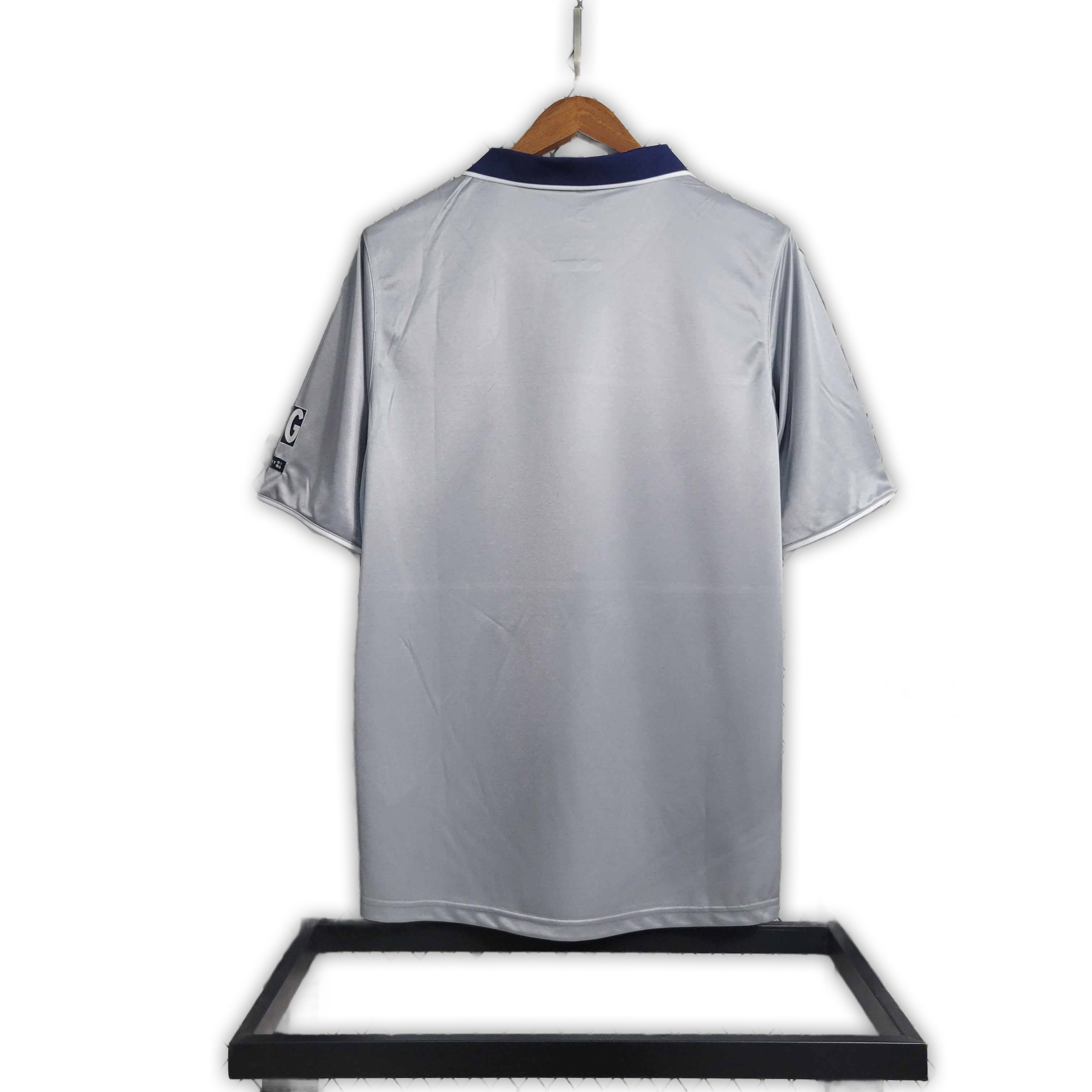 Chelsea 2011/12 Local