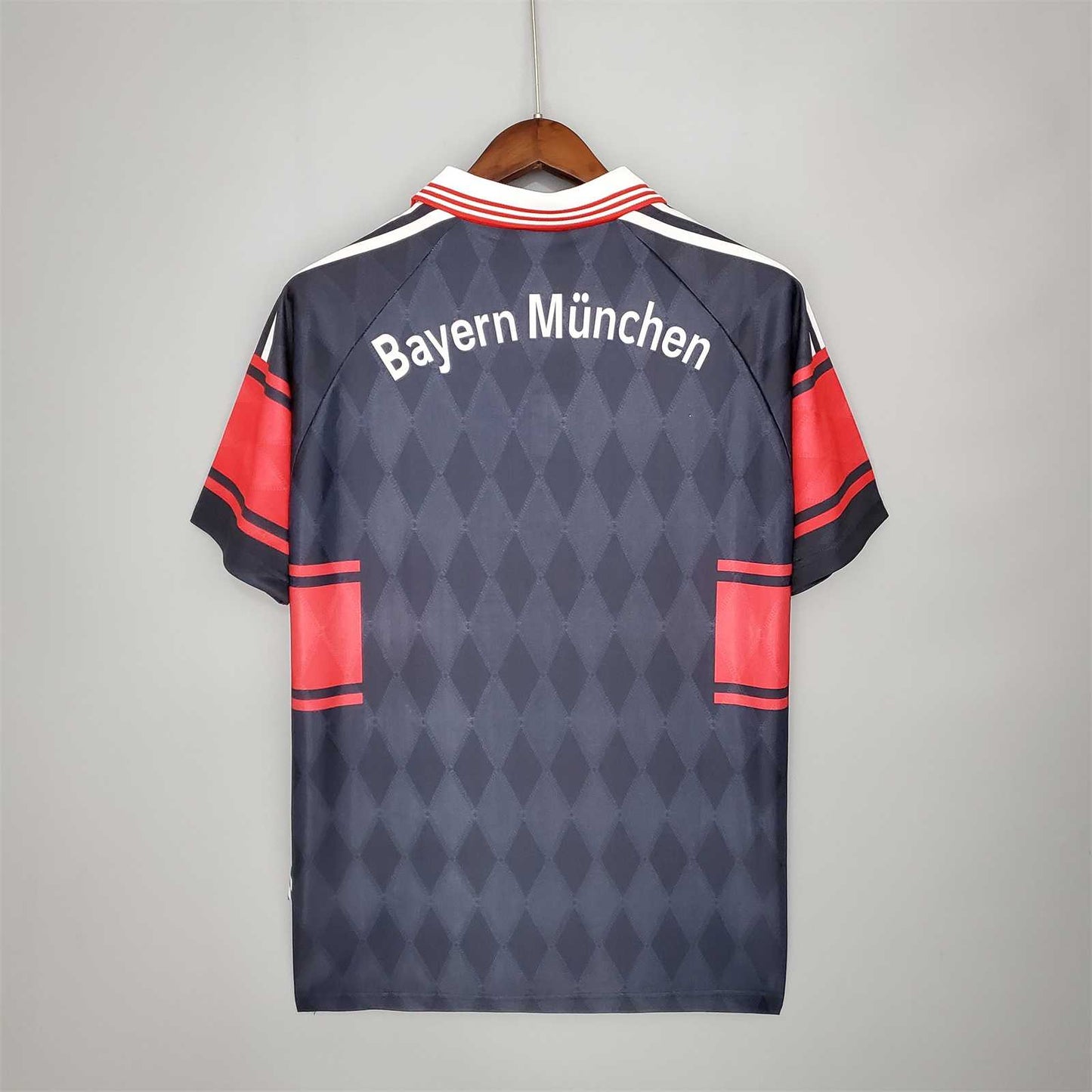 Bayern 1997/99 Home