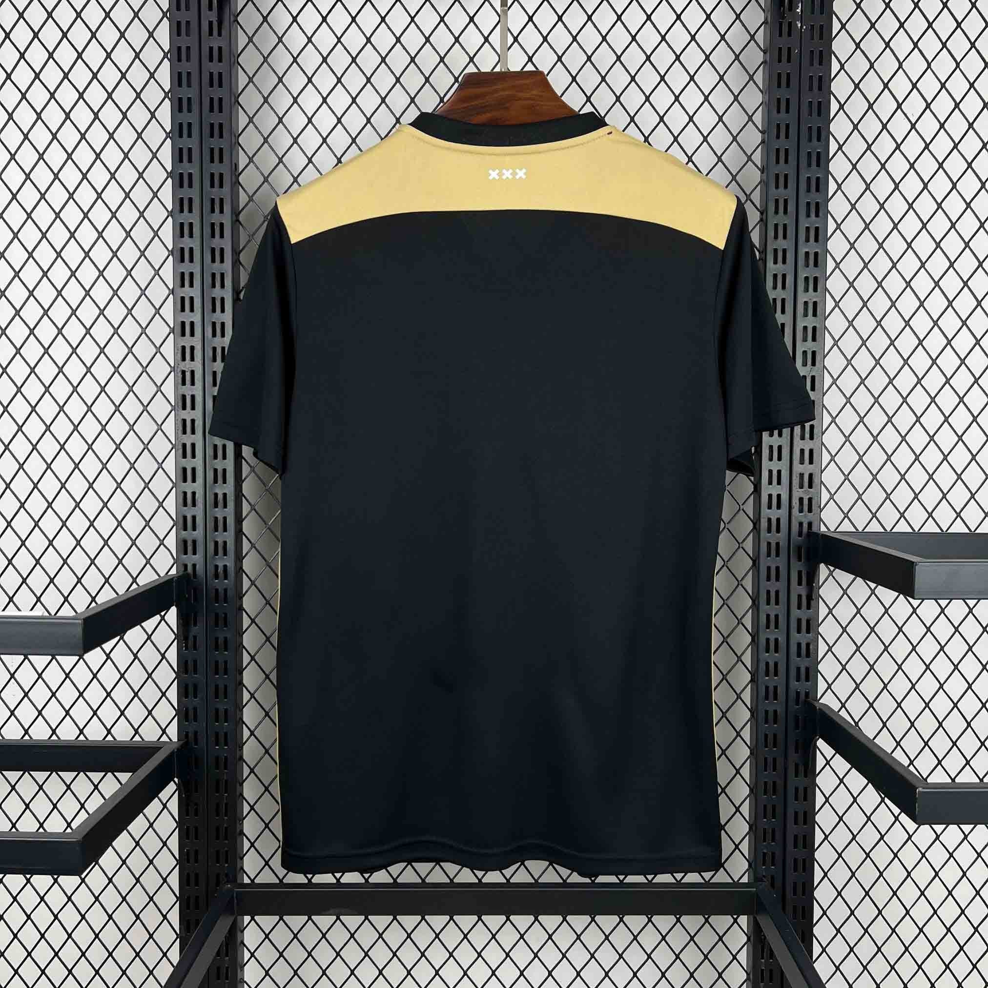 Ajax 2018/19 Away