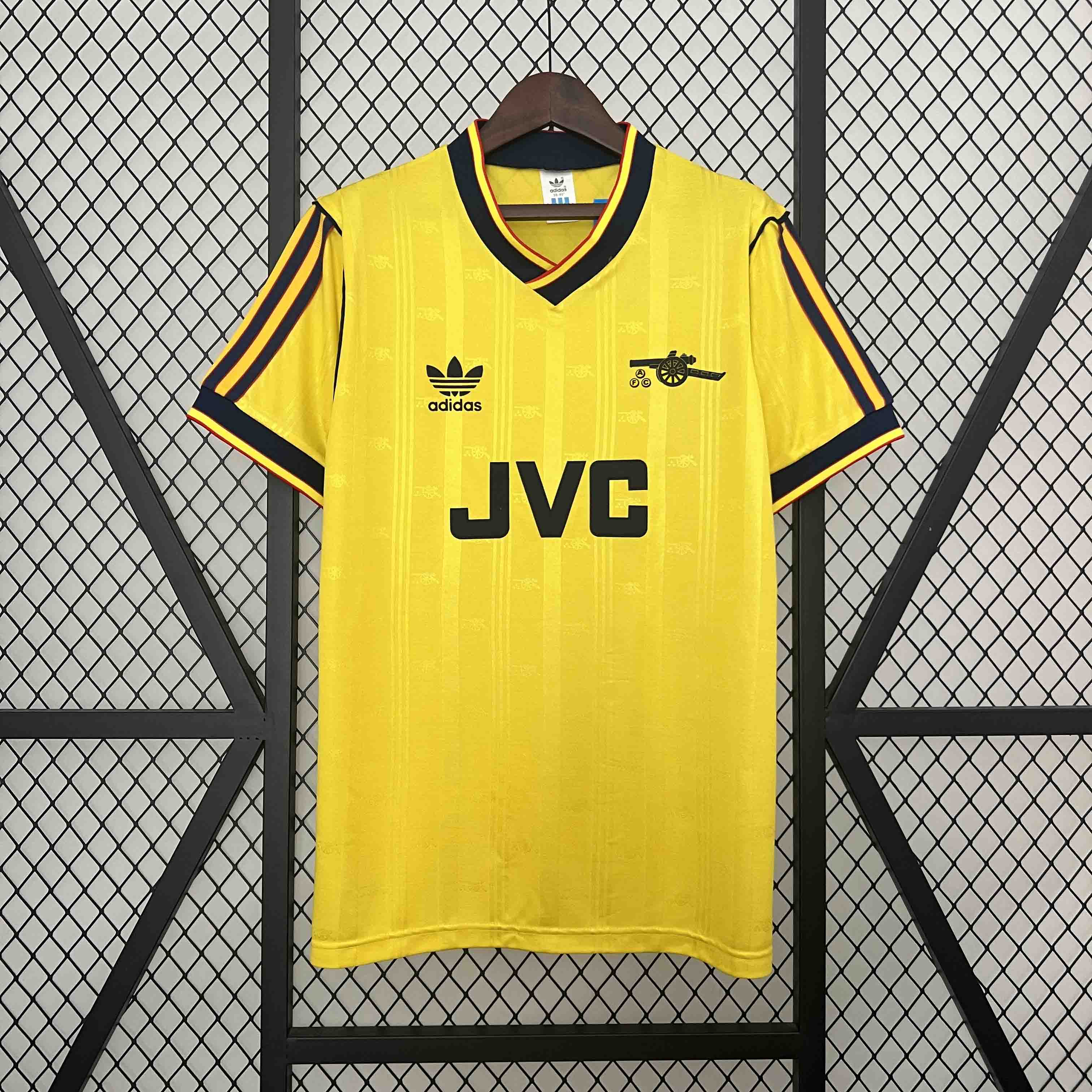 Arsenal 1986/88 Away