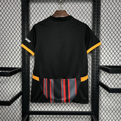 Galatasaray 2024/25 Third Away