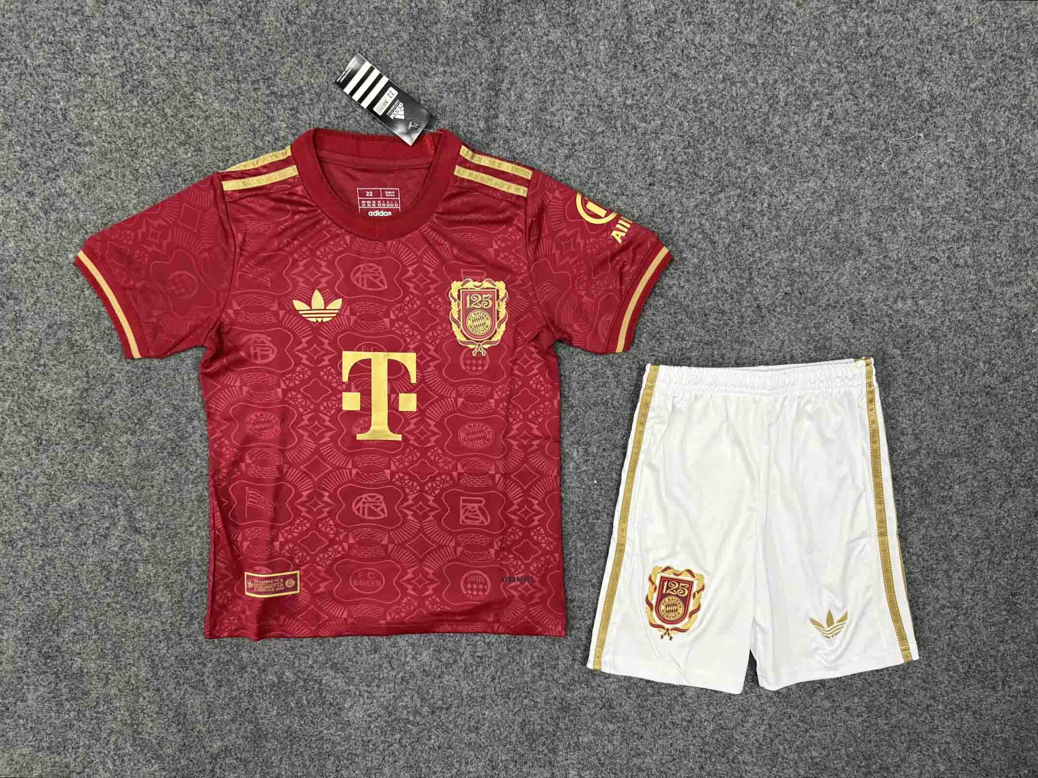Bayern 2024/25 125th Anniversary Kids