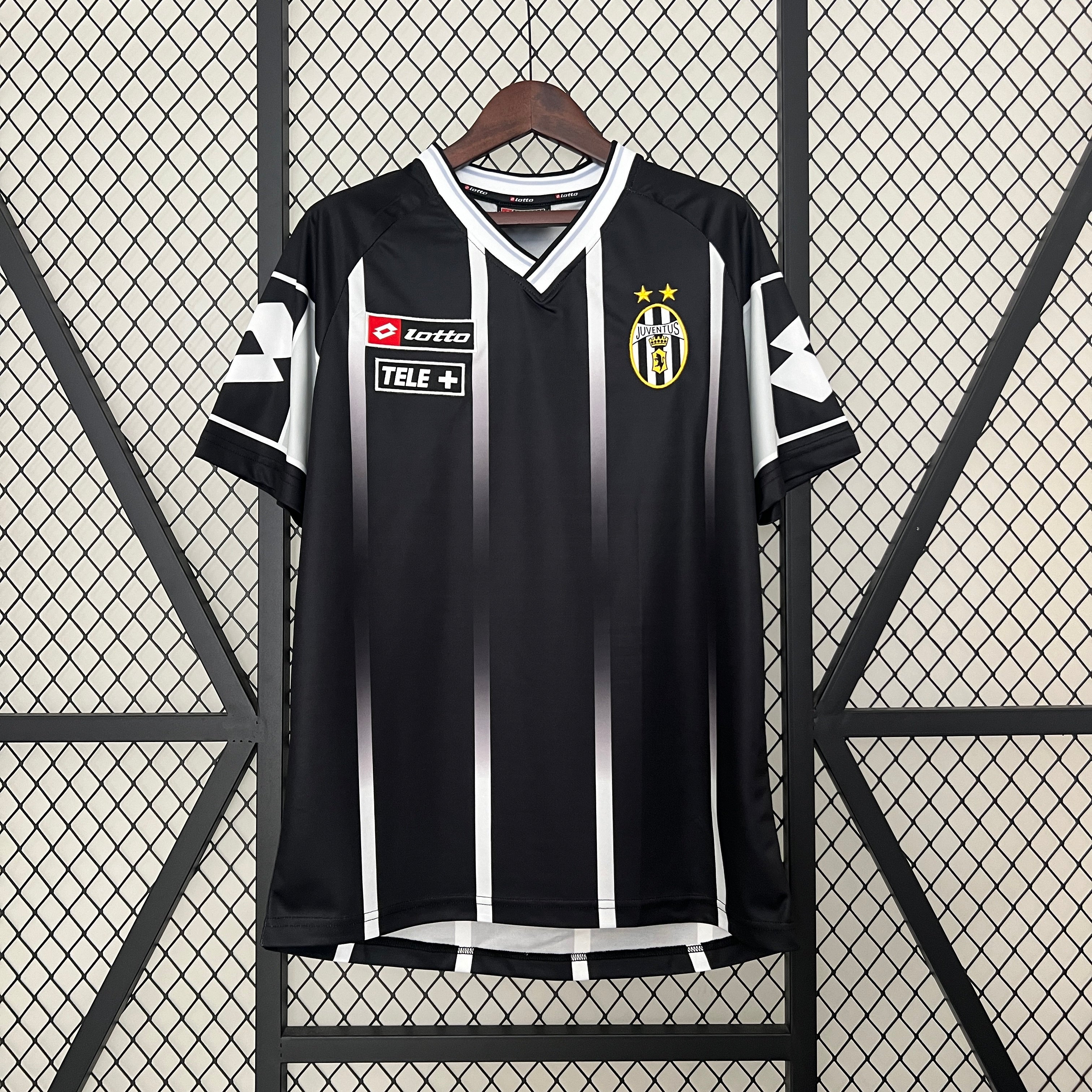 Juventus 2000/01 Training Kit