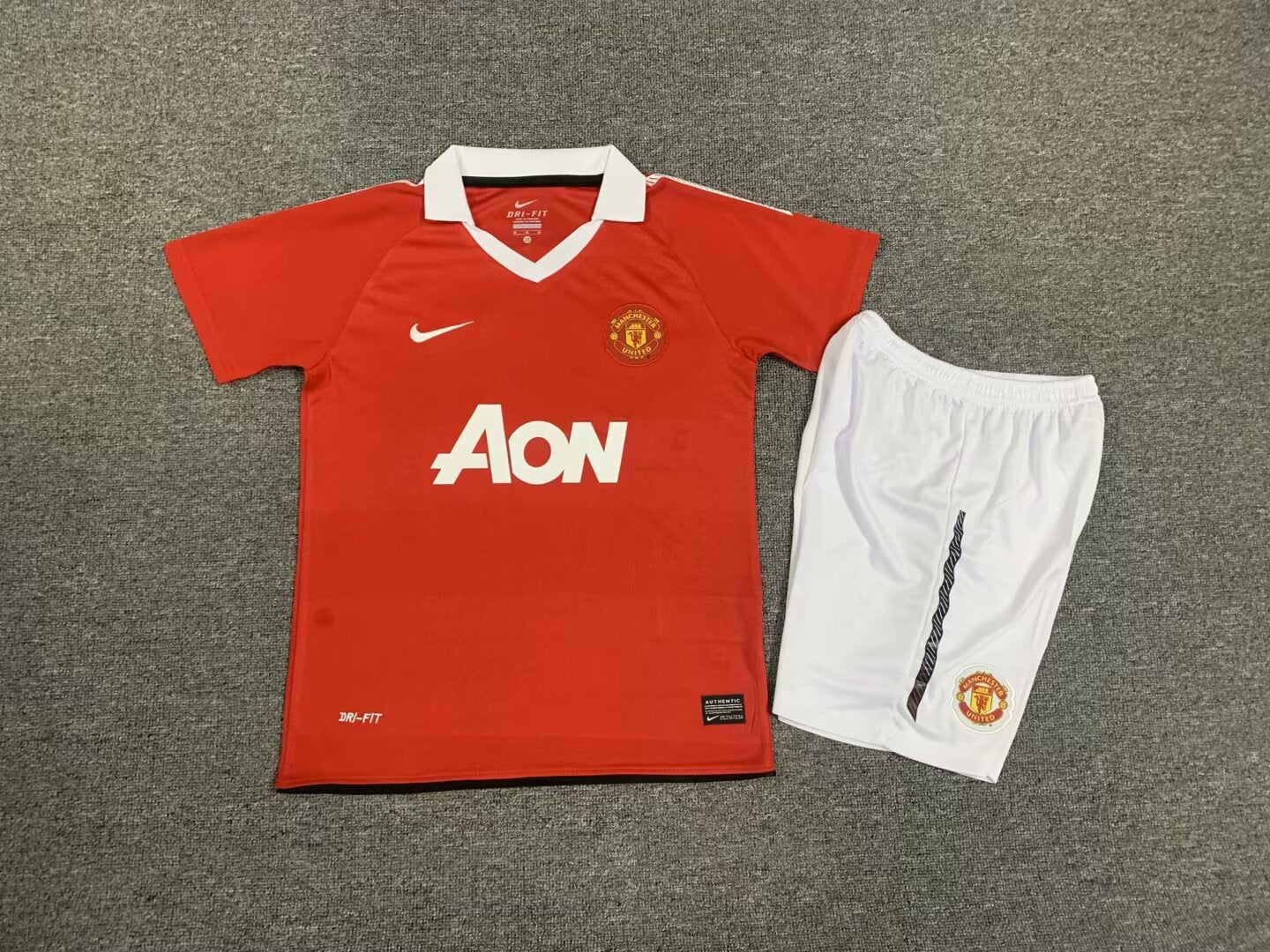 Manchester United 2010/11 Home Kids