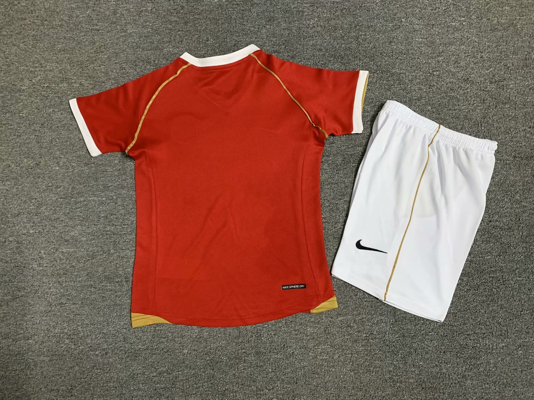 Manchester United 2006/07 Home Kids