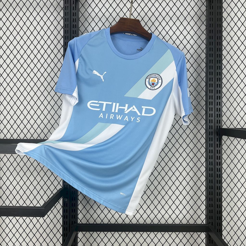 Manchester City 2025/26 Home