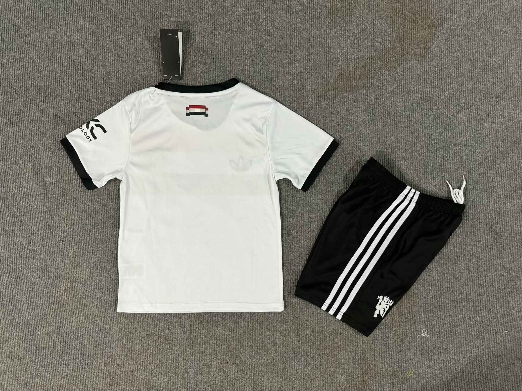 Manchester United 2024/25 Third Away Kids