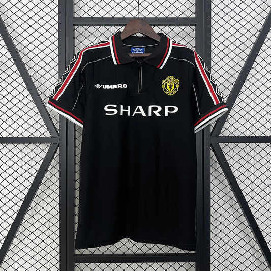 Manchester United 1998/99 Away