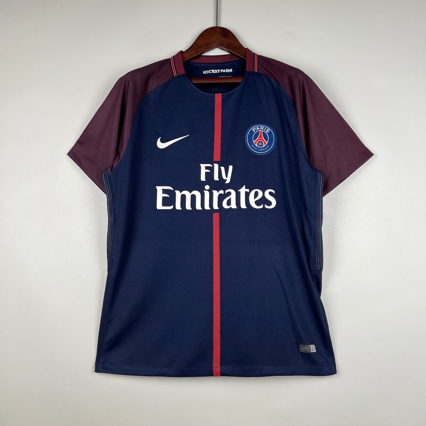 Paris Saint Germain 2017/18 Home