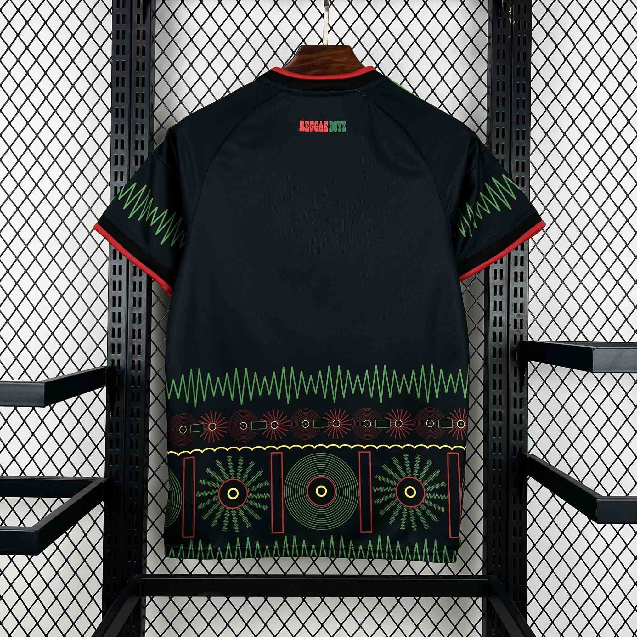 Versión del tercer jugador del Bayern Munich 2024/25