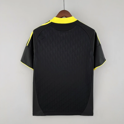 Liverpool 2010/11 Third Away