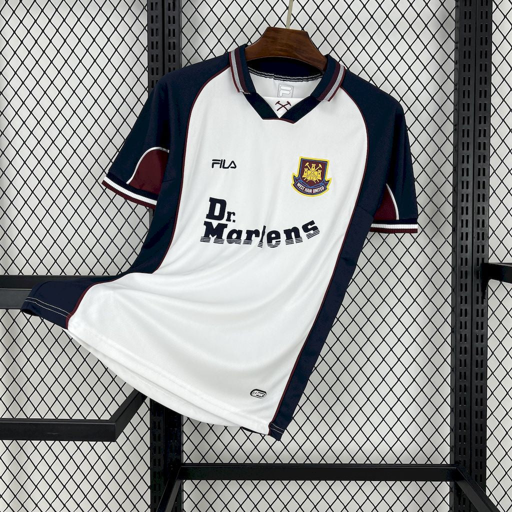 West Ham 1999/01 Away