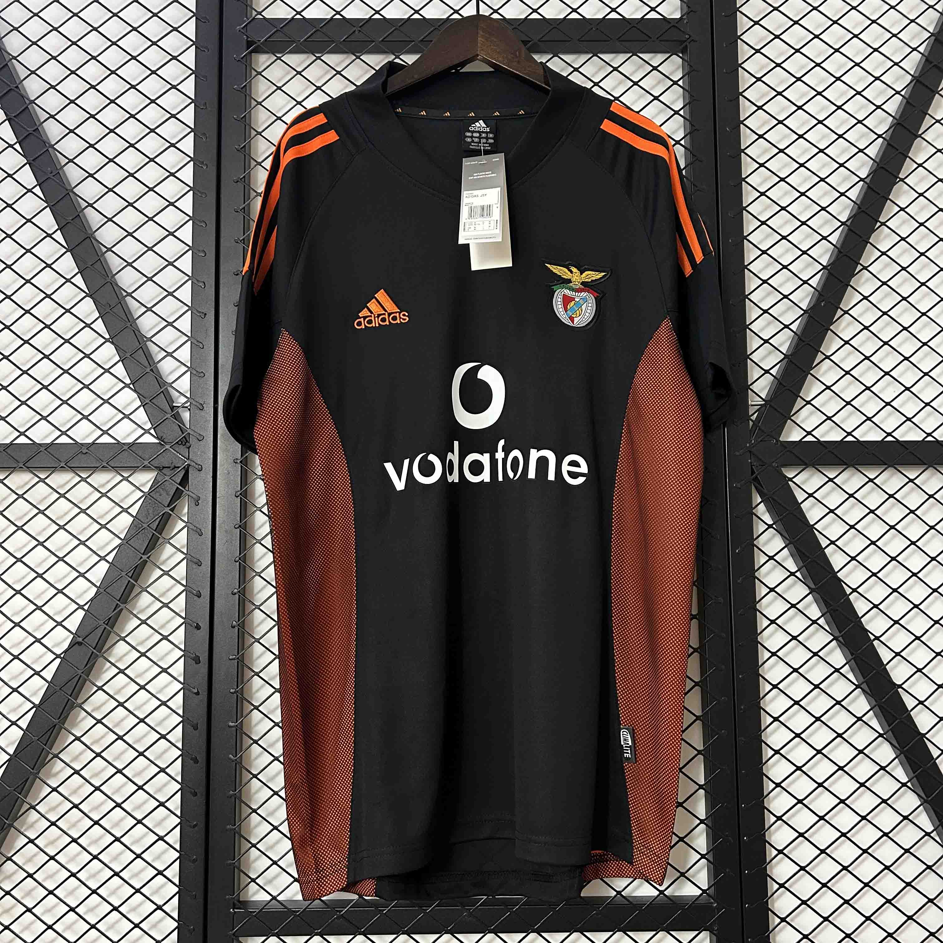 Benfica 2002/03 Away