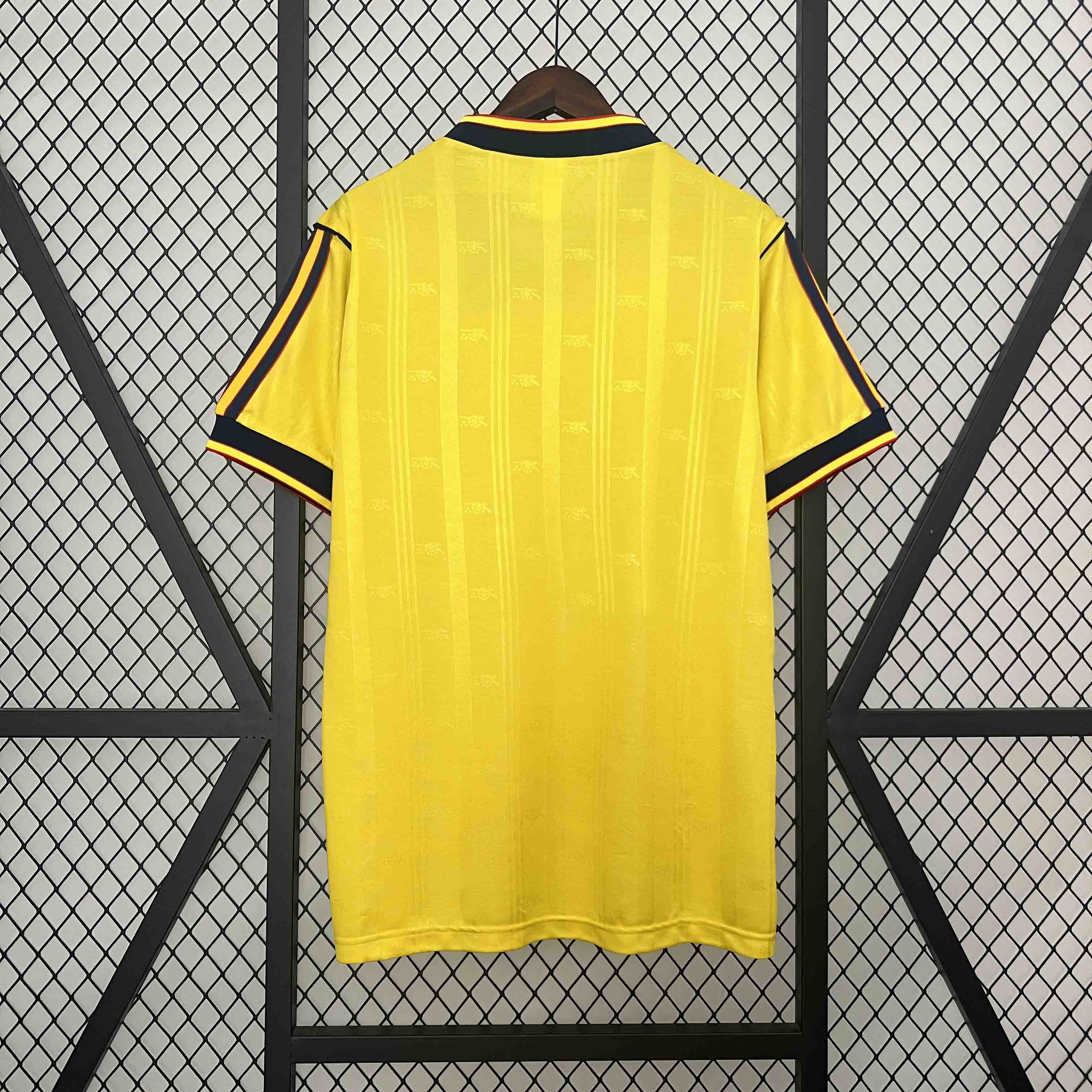 Arsenal 1986/88 Away